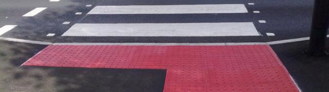 Tactile markings for city crossings
